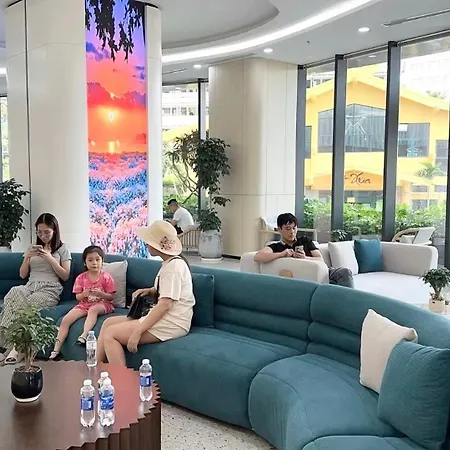 The Holiday Ha Long 15A06